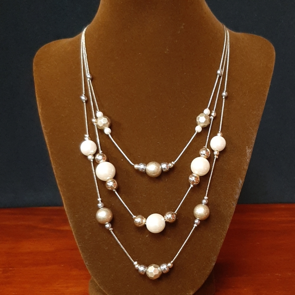 Necklace and earrings